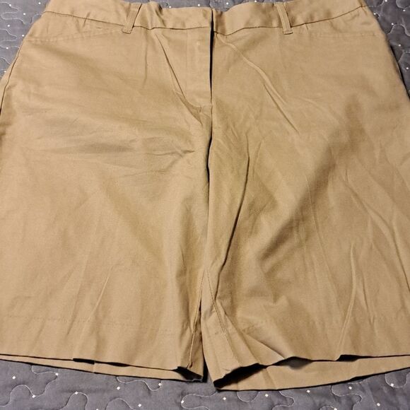 Geoffrey Beene tan shorts size 10 - Picture 1 of 3